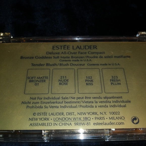 Estee Lauder - Picture 2 of 4